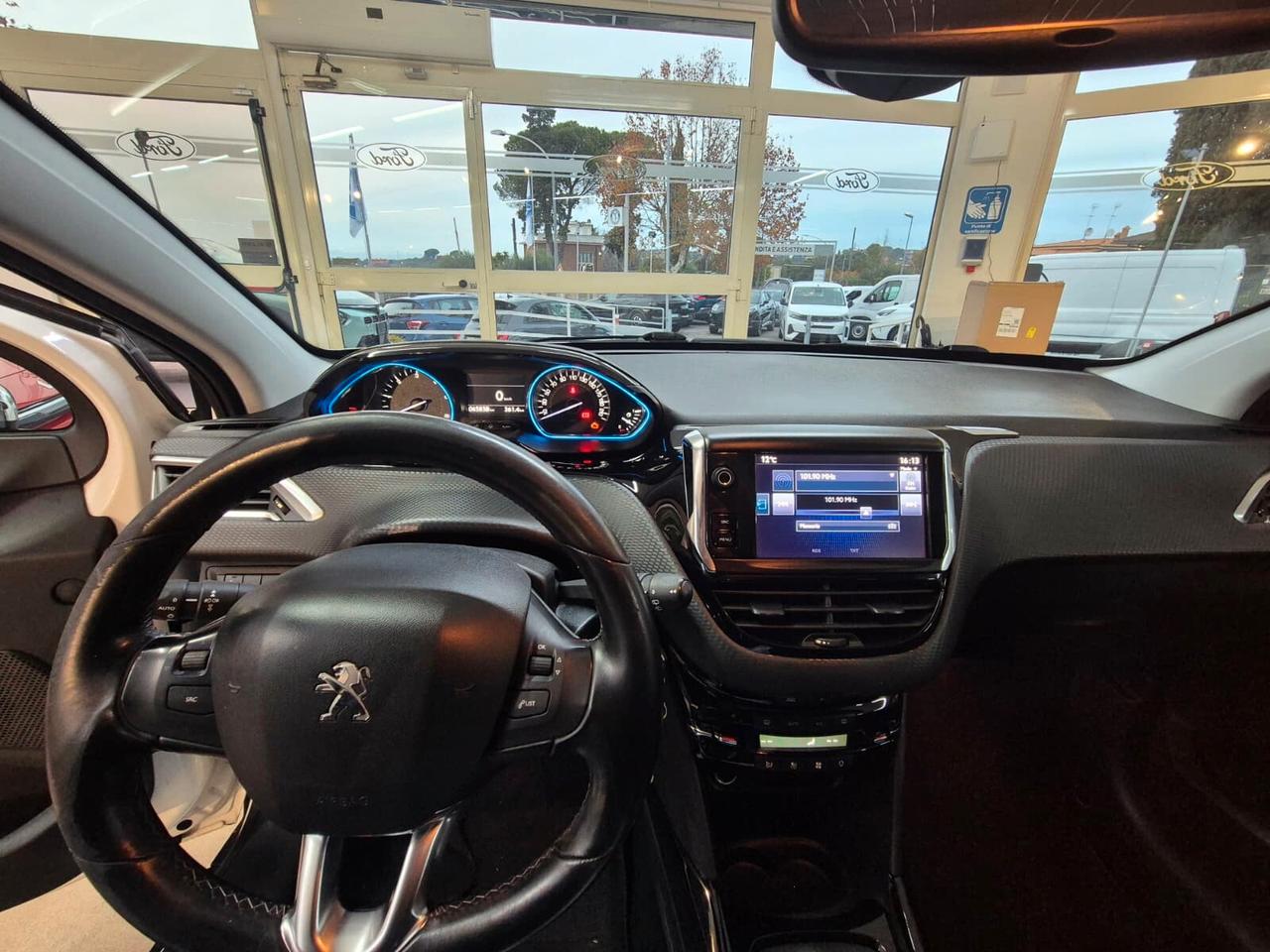 Peugeot 2008 BlueHDi 100 Allure