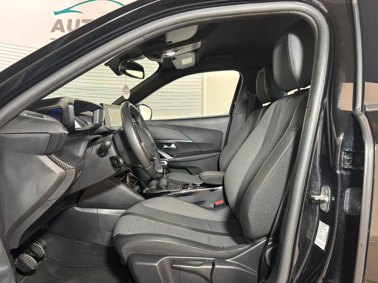 Peugeot 2008 1.2 BENZINA 101 CV