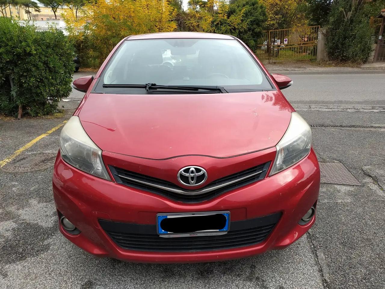 Toyota Yaris 1.3 5 porte Lounge