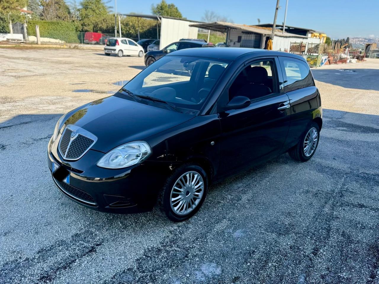 Ypsilon eco-chic benzina GPL neopatentati