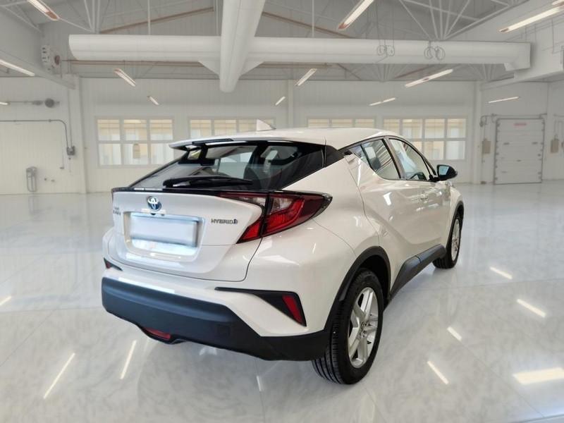 TOYOTA C-HR 1.8H 98CV E-CVT Business
