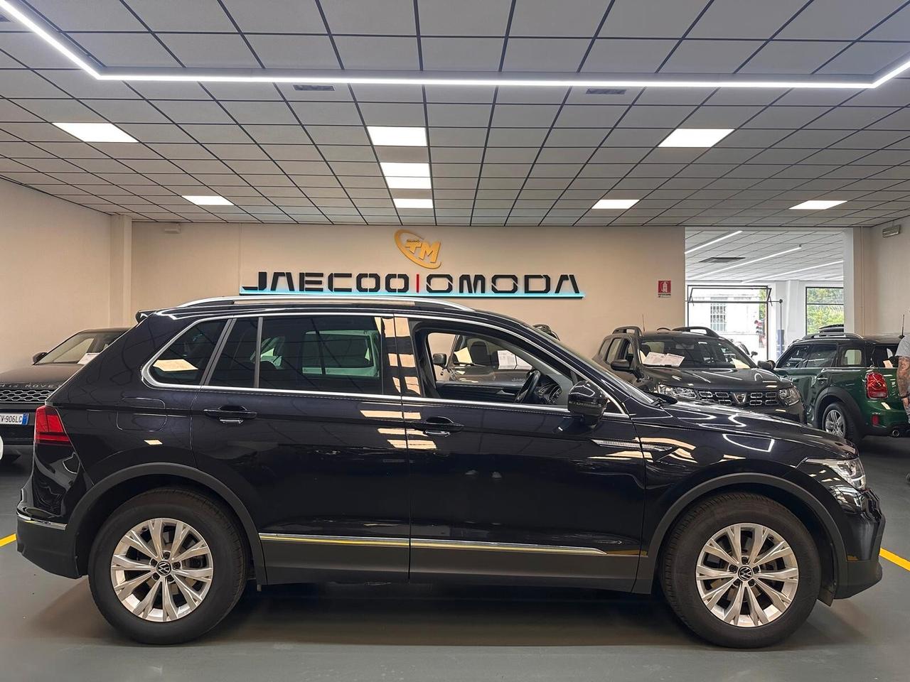 Volkswagen Tiguan 1.5 tsi Life 130cv * IVA ESPOSTA *