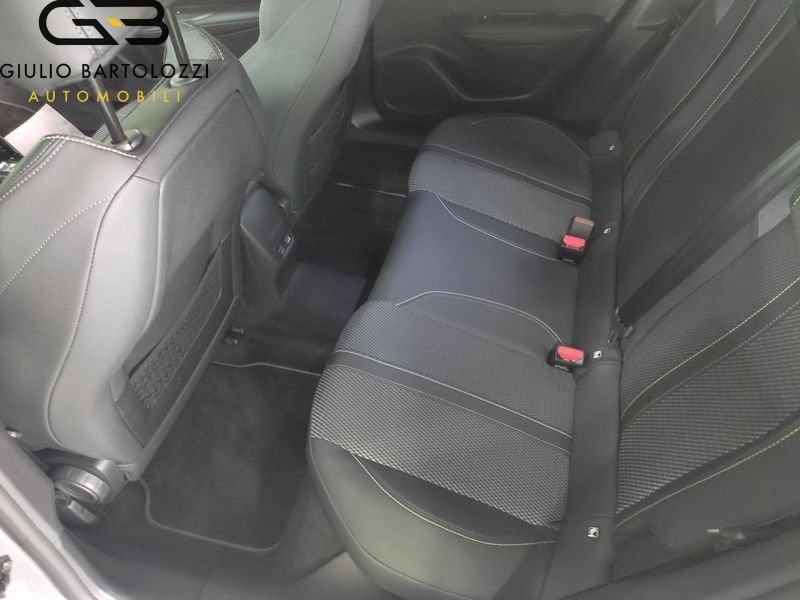Peugeot 2008 Hybrid 145cv e-DCS6 GT auto
