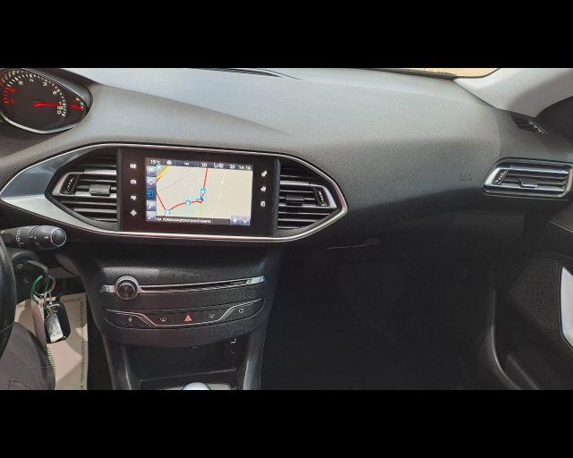 PEUGEOT 308 5p 1.2 puretech Allure s&s 130cv