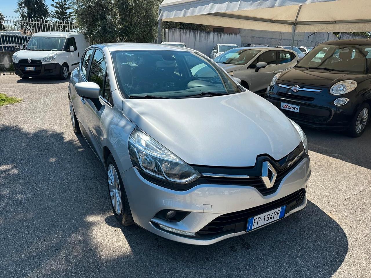 Renault Clio dCi 8V 75 CV 5 porte Duel