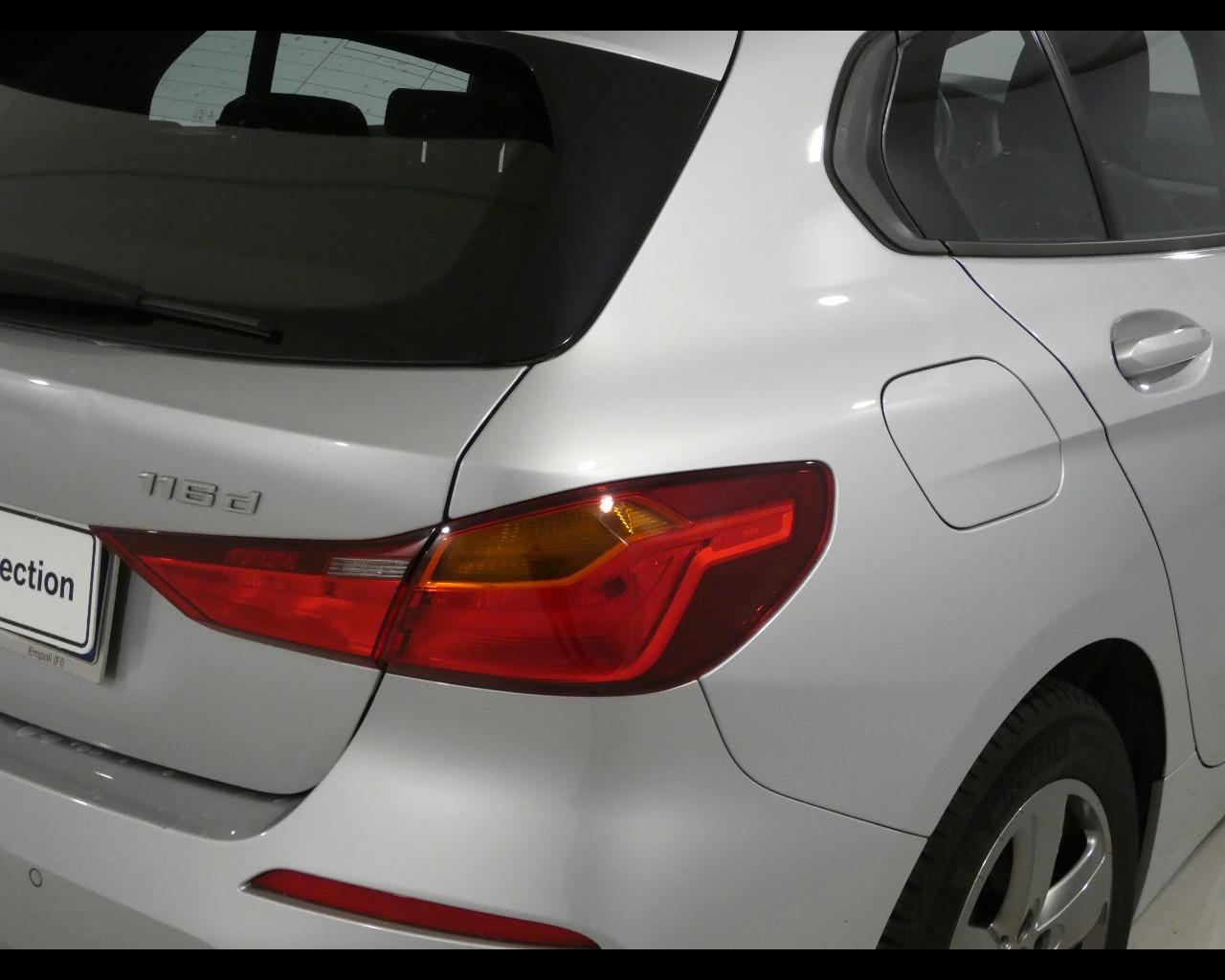 BMW Serie 1 (F40) - 116d 5p. Business Advantage