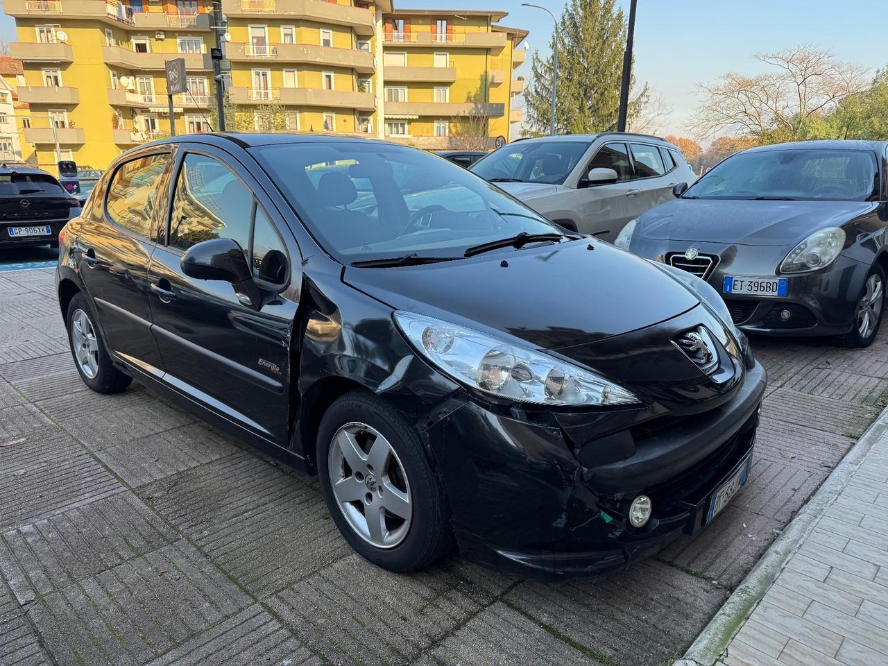 Peugeot 207 1.4 8V 75CV 5p. X Line ECO GPL