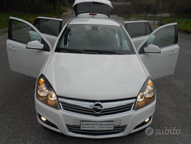 ASTRA S.W.1.7cdti(FERMA dal 2014)STRAFULL,110cv,6m