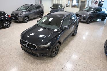 Volvo XC40 T2 Momentum Core
