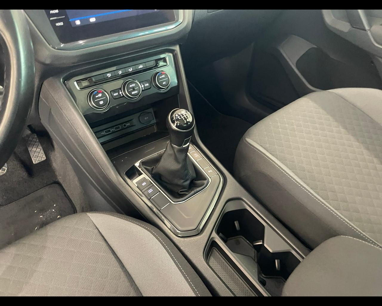 VOLKSWAGEN Tiguan 2ª serie - Tiguan 1.6 TDI SCR Sport BlueMotion Technology