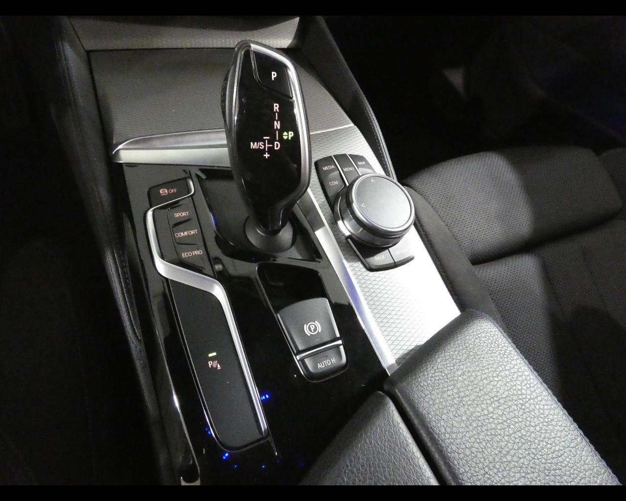 BMW Serie 5(G30/31/F90) - 520d 48V Touring Msport