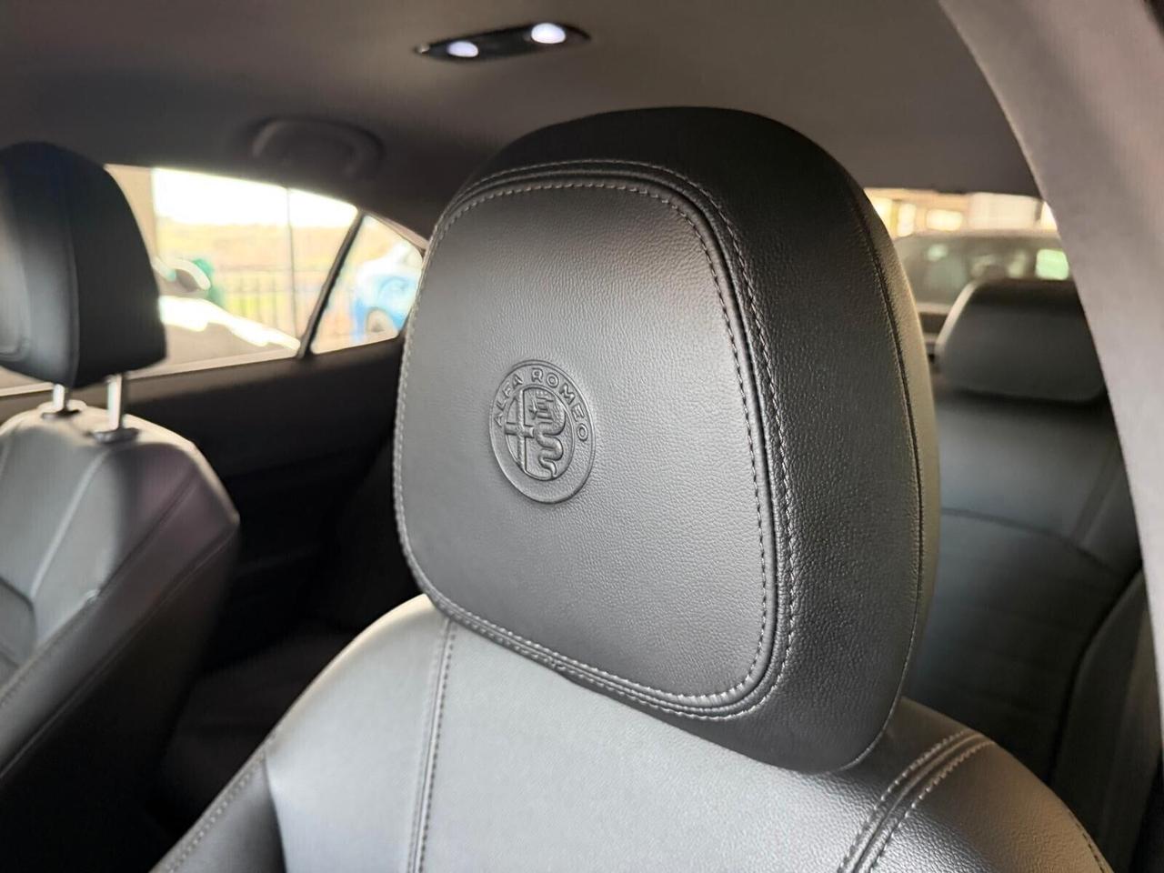 Alfa Romeo Giulia 2.2 TURBODIESEL 160 cv. AT8 EXECUTIVE (Nav)