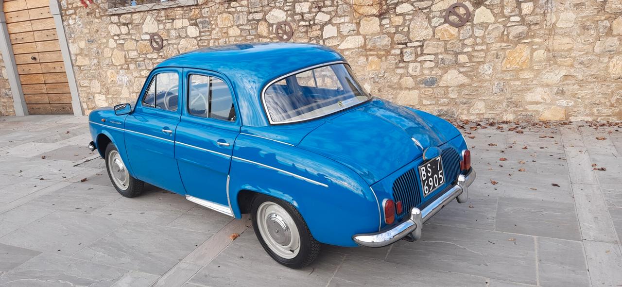 Alfa Romeo Dauphine 3 marce (R 1090)