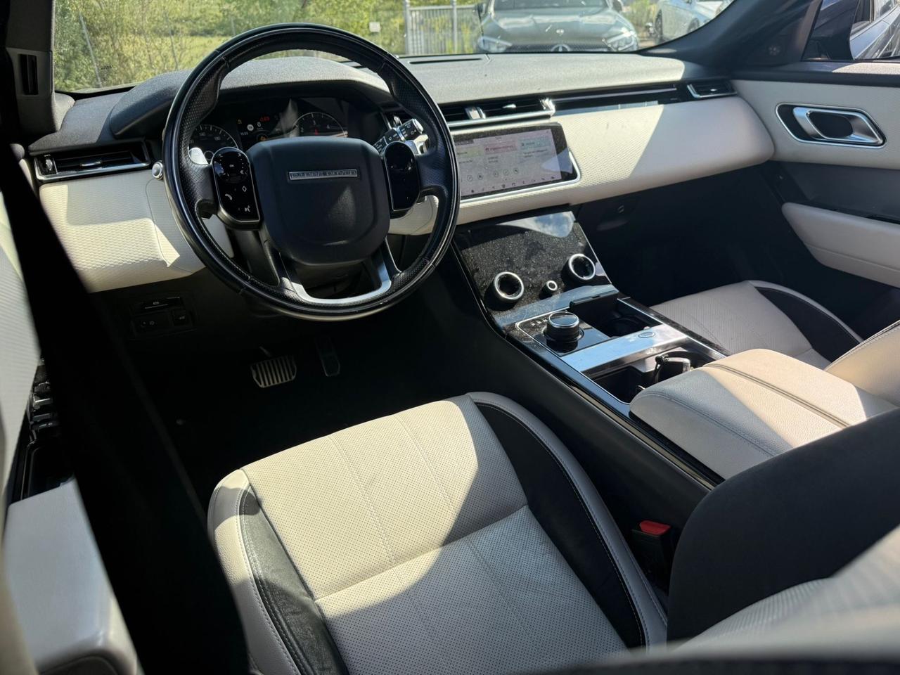 Land Rover Range Rover Velar Range Rover Velar 2.0D I4 240 CV R-Dynamic