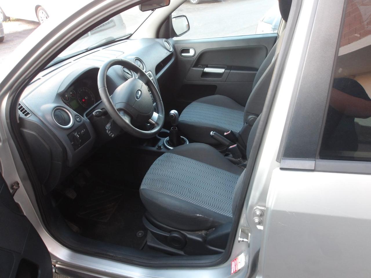 Renault Captur 1.5 blue dci Intens 115cv edc