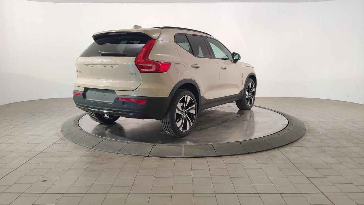VOLVO Xc40 B3 Mild Hybrid Automatico Ultra Dark
