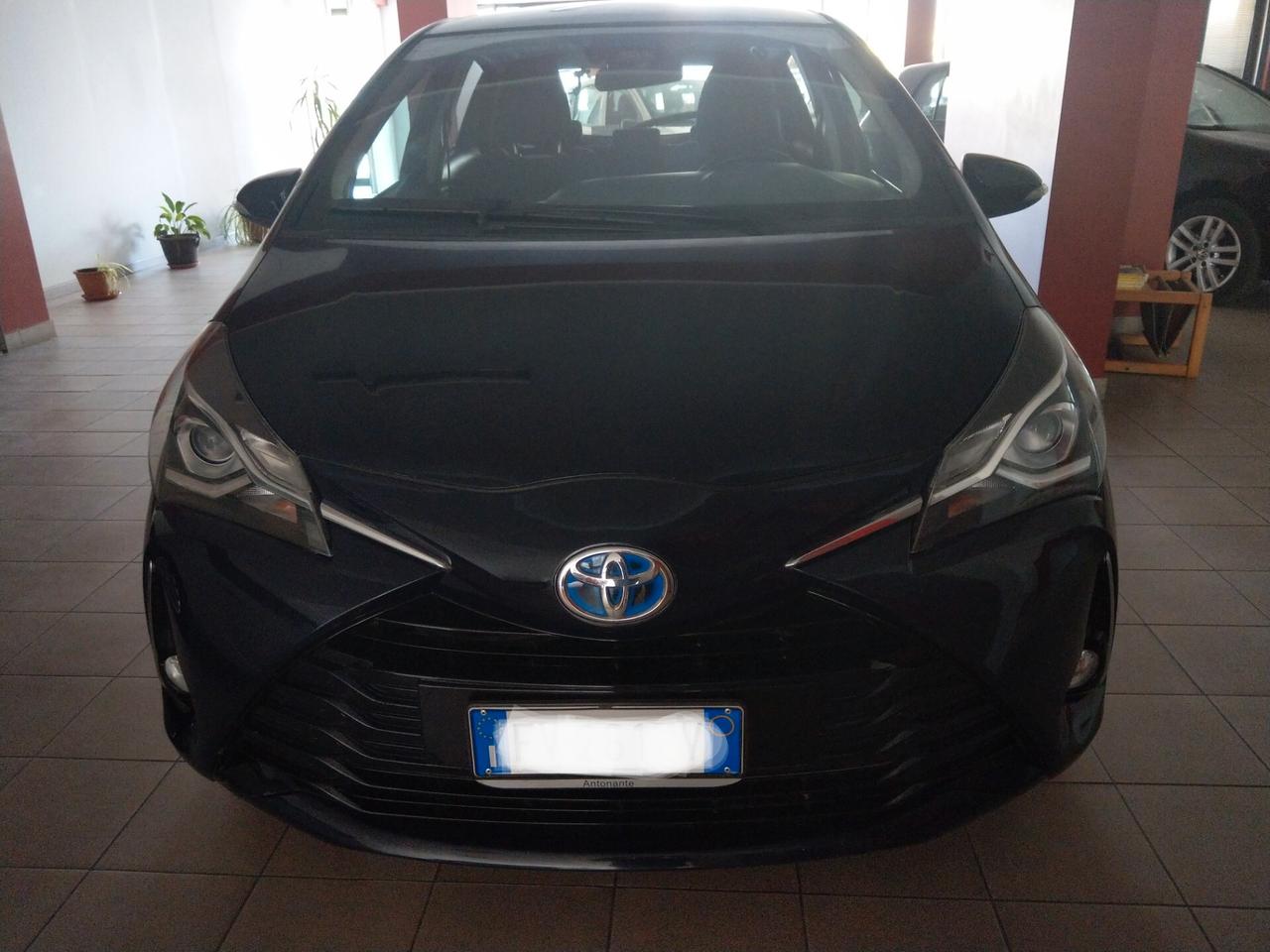 Toyota Yaris 1.5 Hybrid 5 porte Cool