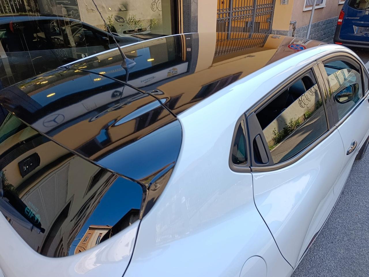 Renault Clio TCe 220CV EDC 5 porte Energy R.S. Trophy