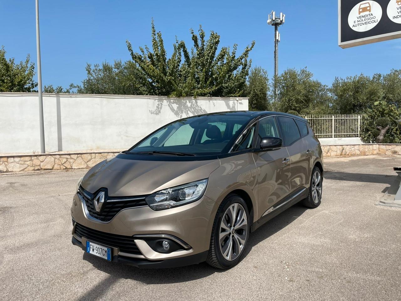 RENAULT GRAND SCENIC Blue dCi 120 CV Initiale Paris