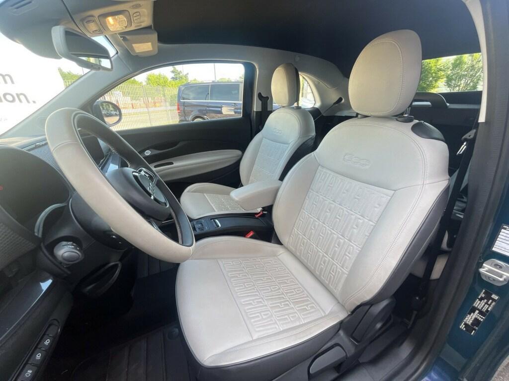 Fiat 500 La Prima