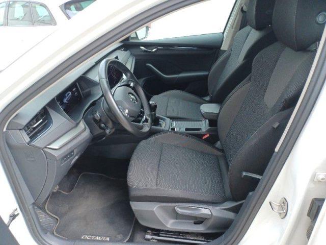 SKODA Octavia 2.0 TDI EVO SCR Wagon Executive COCKPIT RADAR LED+