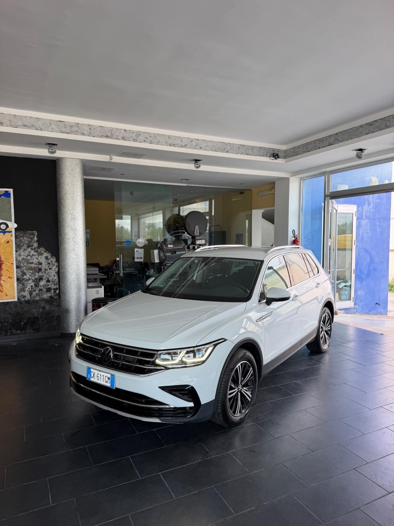 Volkswagen Tiguan 2.0 TDI 150 CV SCR DSG Life