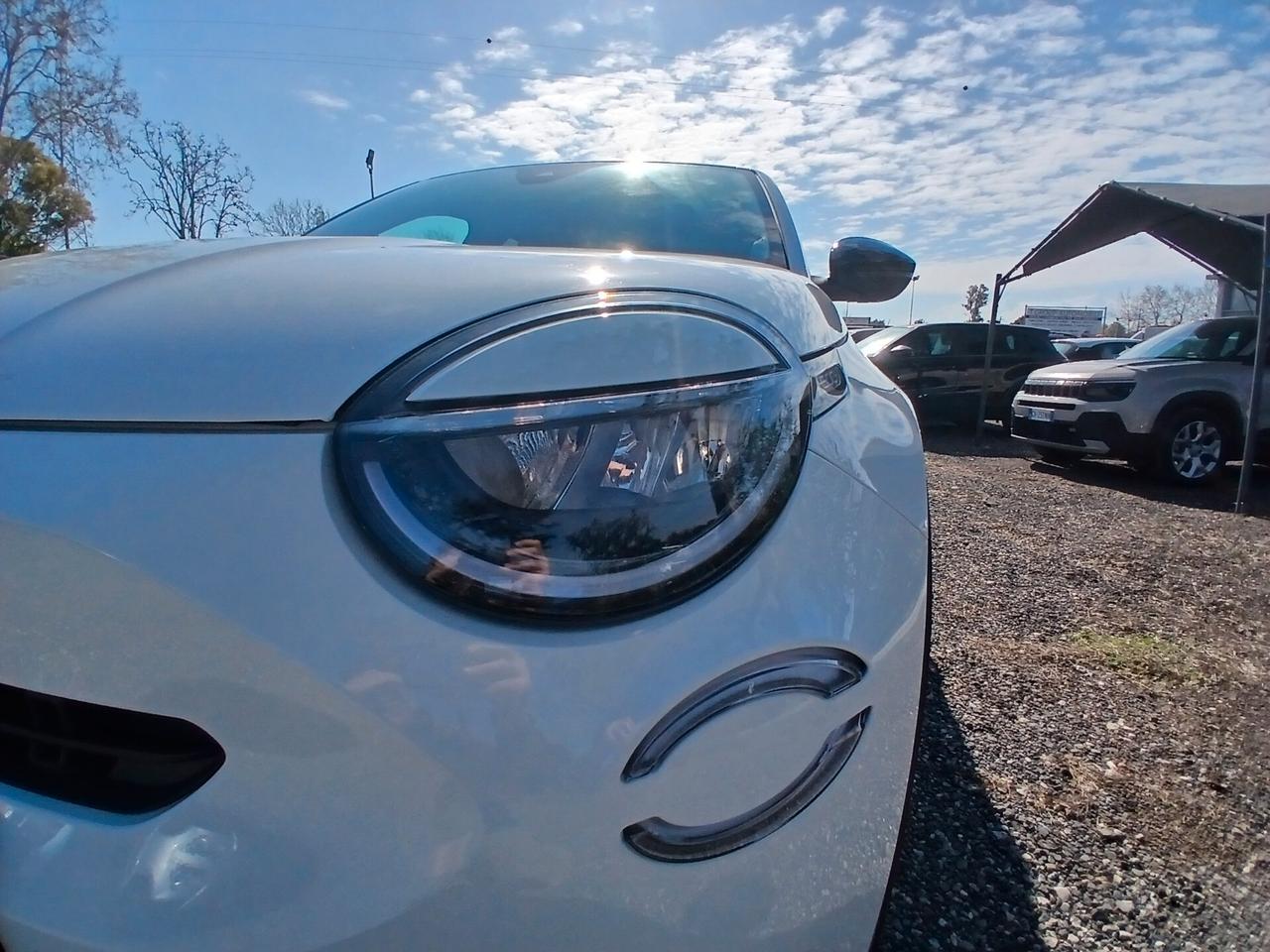 Fiat 600 Hybrid 110 CV DCT MHEV La Prima