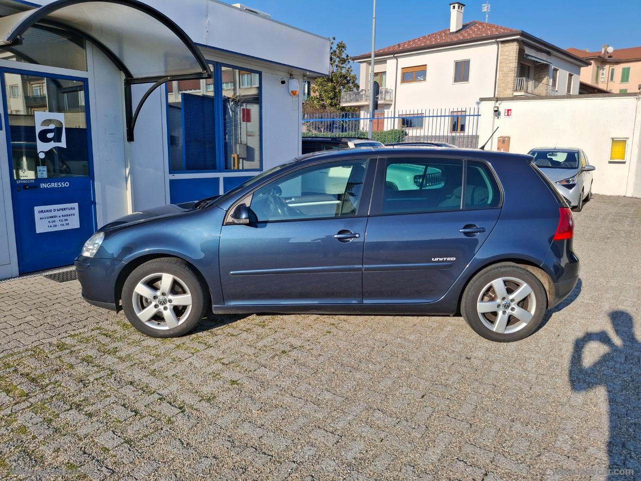 VOLKSWAGEN Golf 1.9 TDI DPF 5p. United