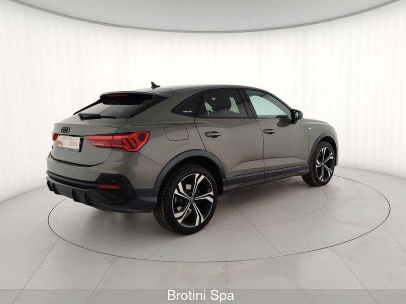 Audi Q3 Q3 35 TDI S tronic Identity Black