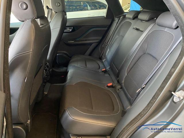 Jaguar F-Pace 2.0d 180 CV AWD Aut. R-Sport – IN ARRIVO –