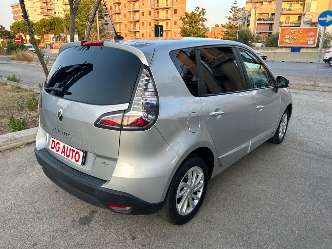 Renault Scenic XMod 1.5 dCi 110 CV navig 2015