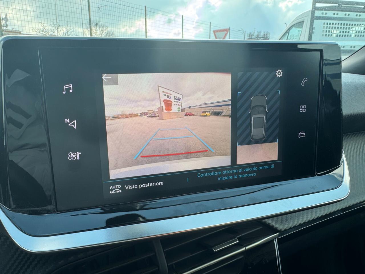 Peugeot 2008 motore elettrico 136 CV Allure