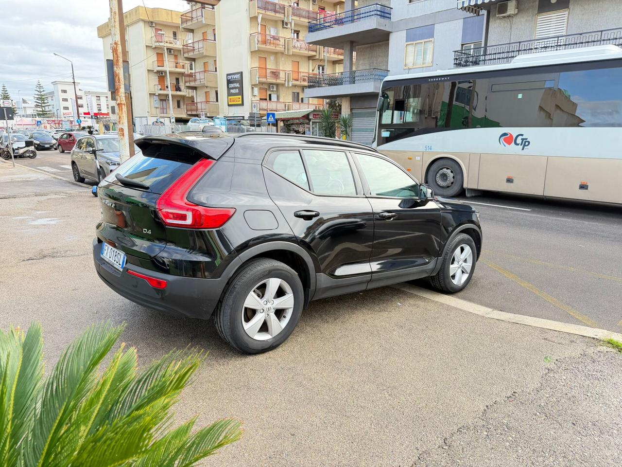 Volvo XC40 D3 R-design