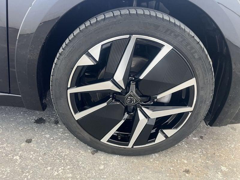 Peugeot 208 208 1.2 hybrid GT e-dcs 6