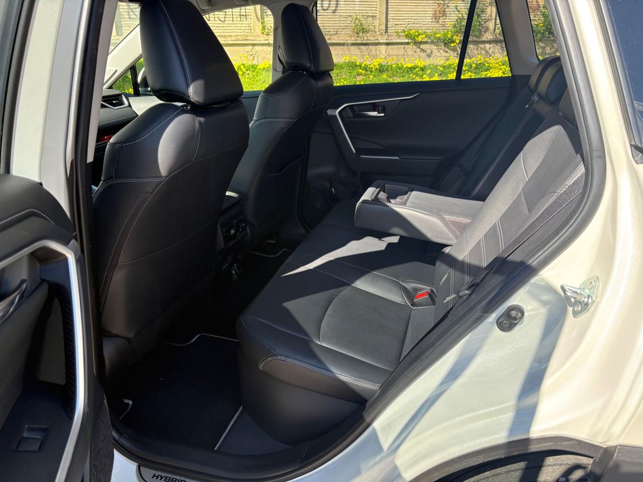 Toyota RAV 4 2.5 VVT-i HEV Lounge #10133