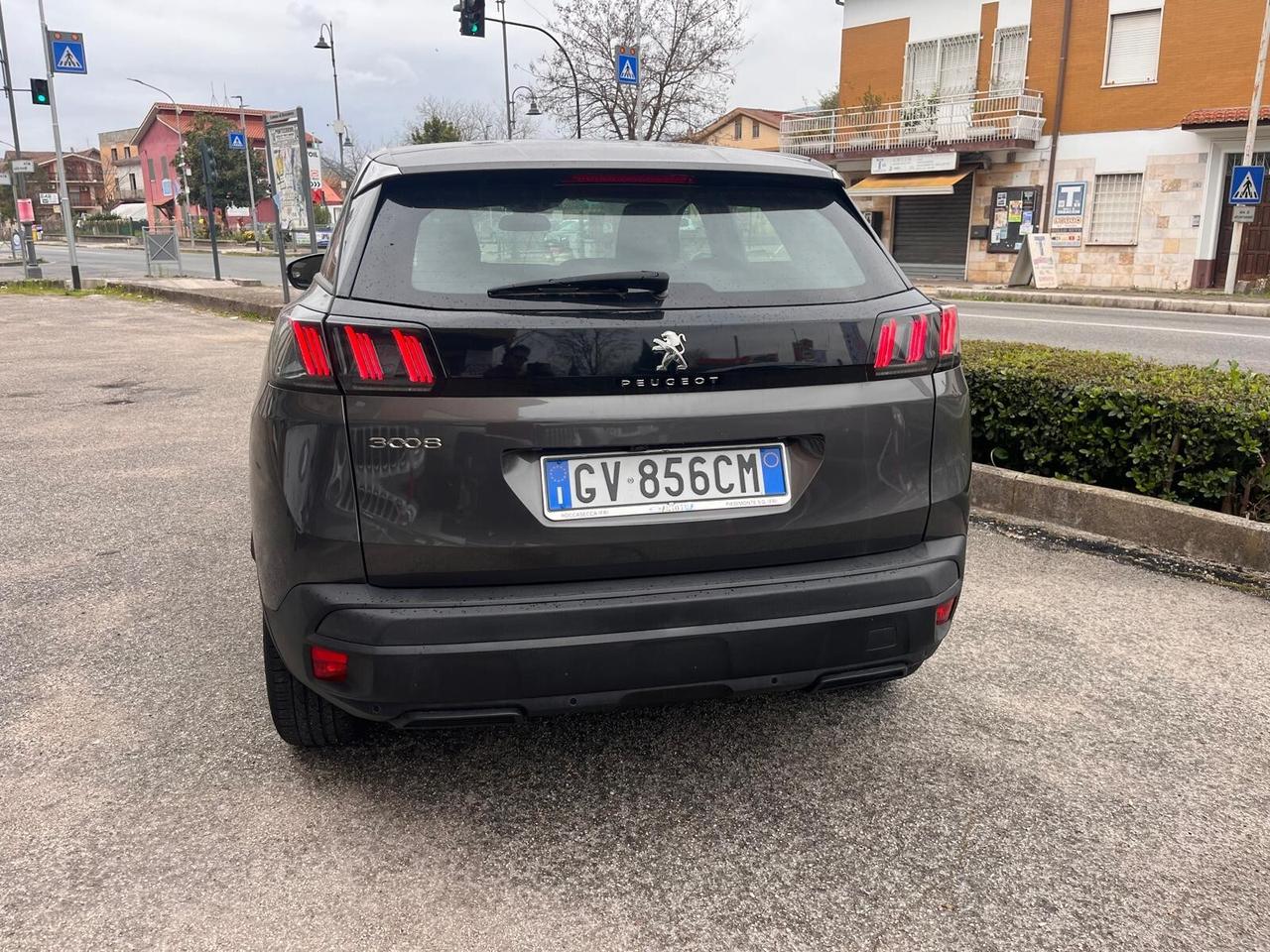 PEUGEOT 3008 BLUEHDI 130 SES EAT8 ALLURE