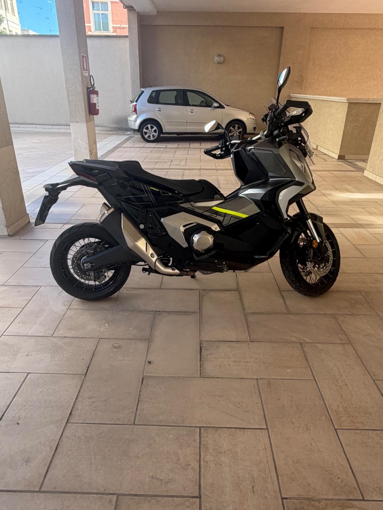 Honda X-ADV 750 X adv