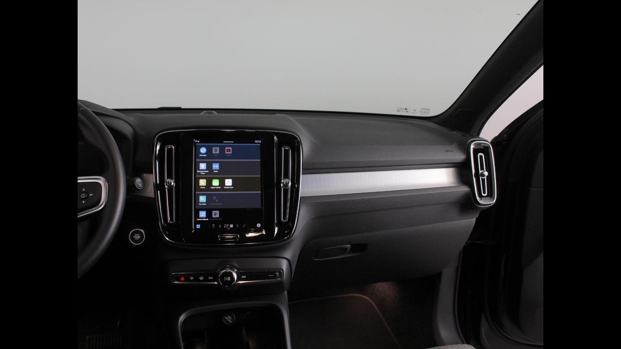 VOLVO XC40 2023 - XC40 2.0 b3 Core auto