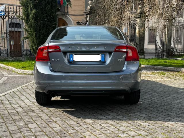 VOLVO S60 D2 Geartronic Momentum