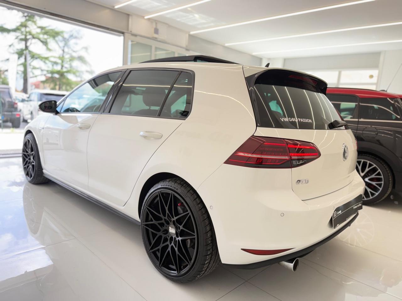Volkswagen Golf GTD 2.0 TDI 184cv Tetto apribile Parcheggio automatico