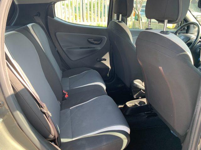 LANCIA Ypsilon 1.2 69 CV 5 porte Platinum