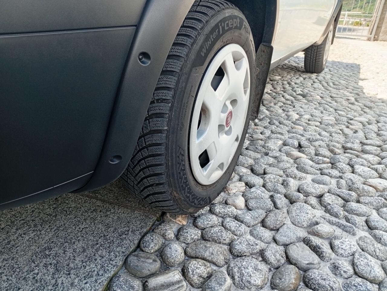 Fiat Strada 1.3 MJT