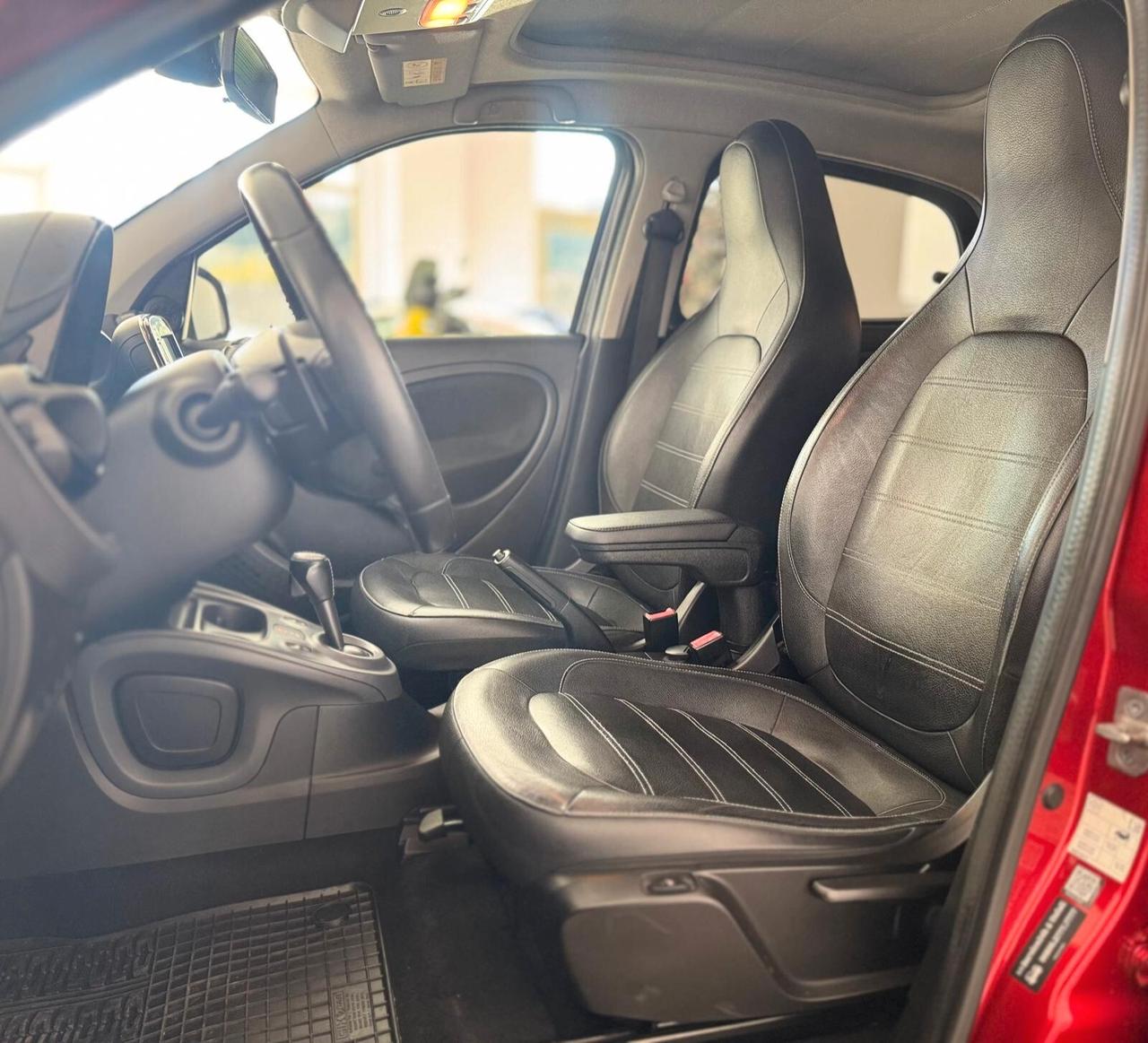 Smart ForFour 90 0.9 Turbo allestimento BRABUS