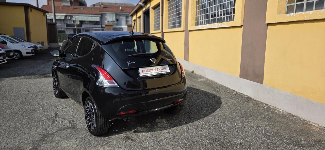 Lancia Ypsilon 1.0 FireFly 5 porte S&S Hybrid Ecochic GOLD KM. 22.000 AUTO PER NEOPATENTATI