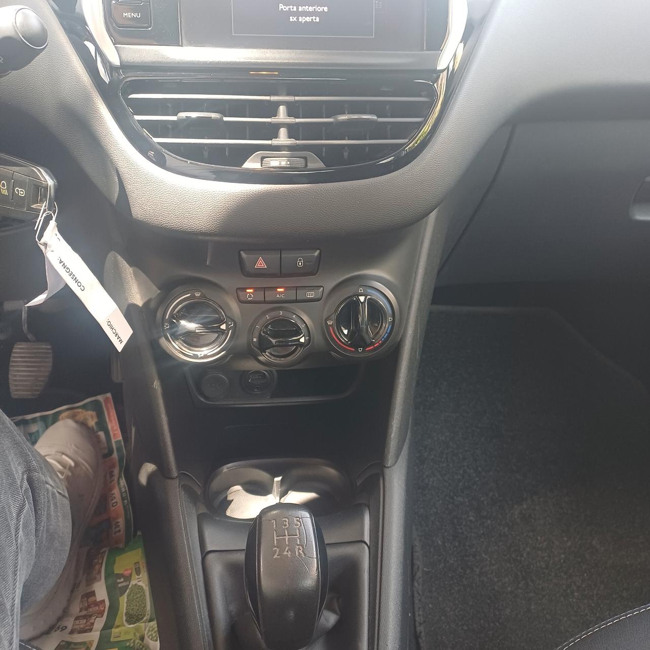 Peugeot 208 PureTech 82 5 porte Allure