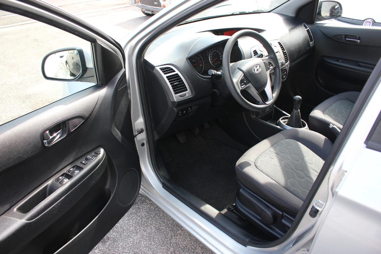 Hyundai i20 UNIPRO 1.2 GPL CASA MADRE VALIDO FINO AL 2030 GARANZIA 12 MESI
