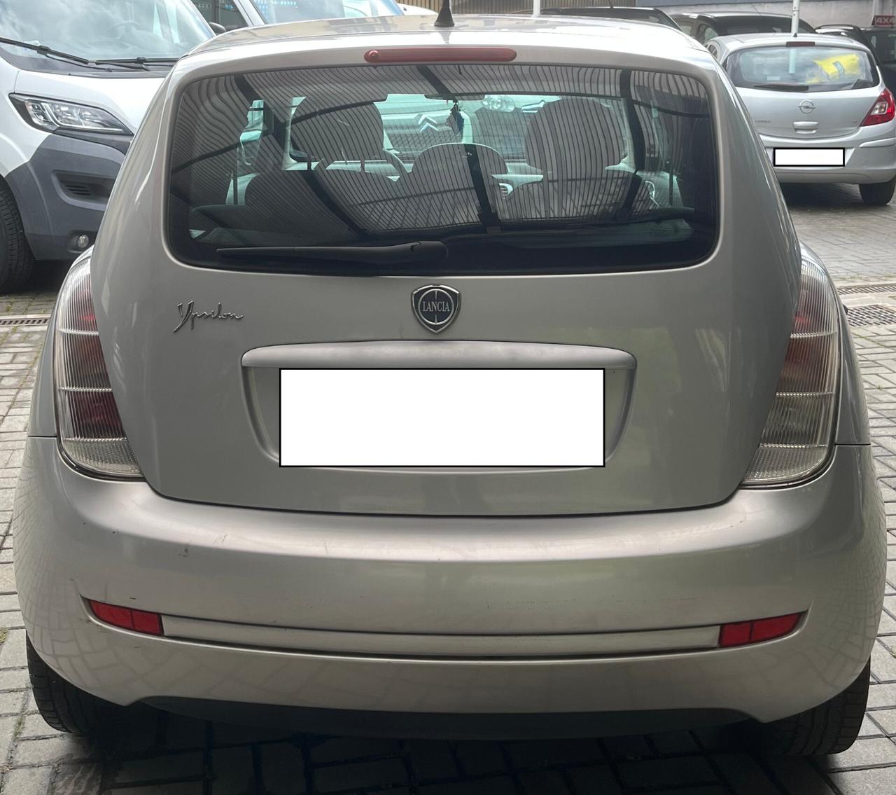 Lancia Ypsilon 1.2 Versus Benzina - Anche Per Neopatentati - 2010