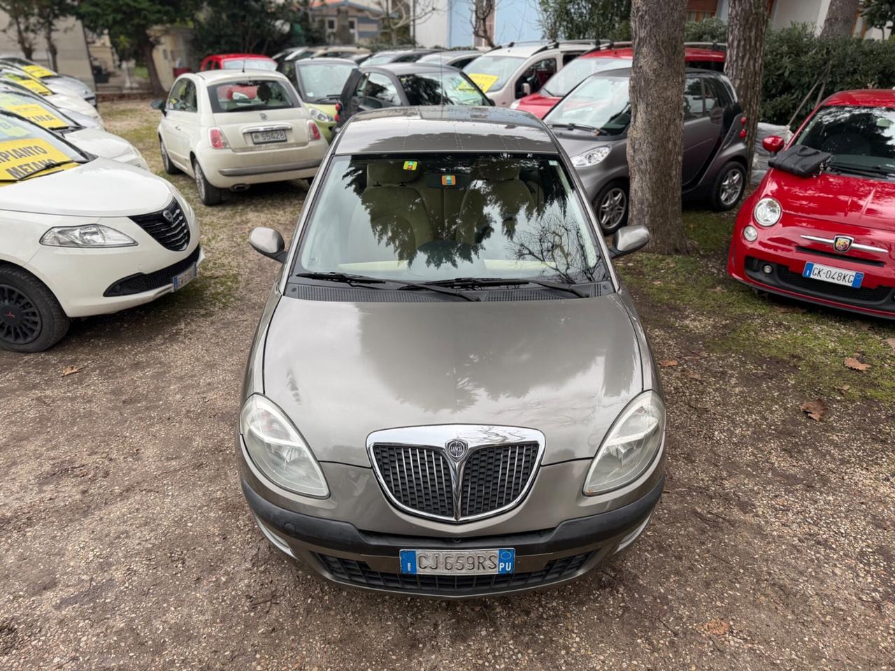 Lancia Ypsilon 1.2 16V Argento