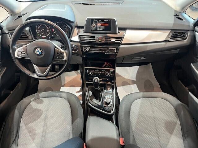 BMW 218 d Active Tourer Advantage