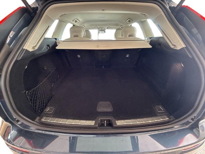 Volvo XC60 B4 (d) automatico Core